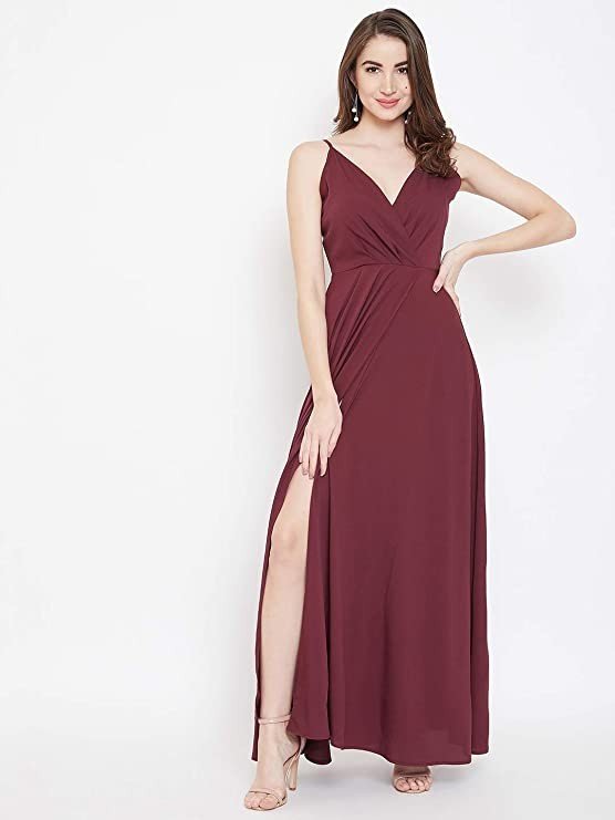 Berrylush Red Solid V Neck Maxi Dress